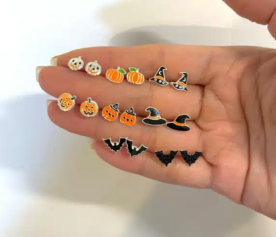 different set of Halloween earrings different set of Halloween earrings